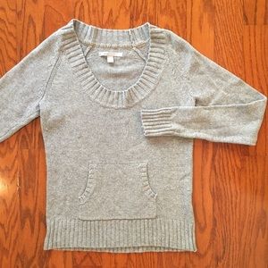 Old  Navy sz Medium womans fitted sweater.